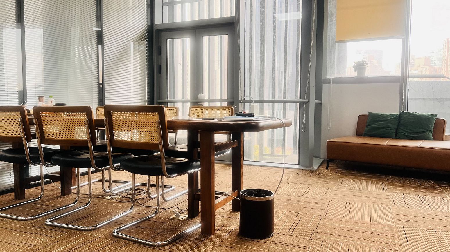 营业执照到手后必须处理的事项